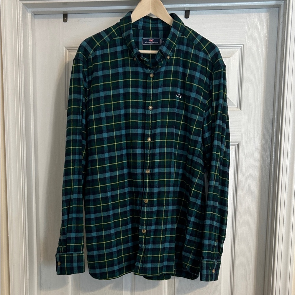 Vineyard Vines Men's Navy and Green Flannel Plaid Button-Down Shirt